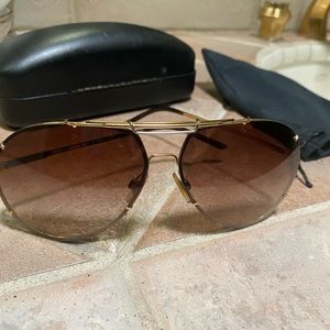 Dolce & Gabbana aviator sunglasses with go…